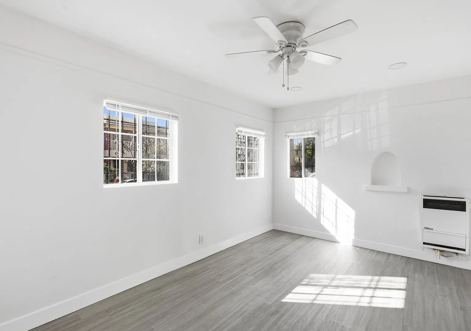 1426 S Bonnie Brae Street — Photo 3