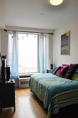 Rented by Corcoran | media 17