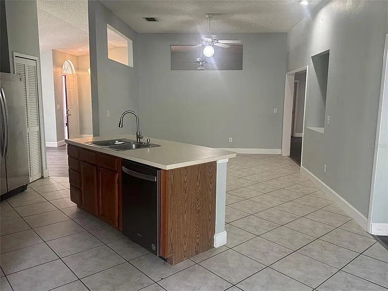 10941 Mill Pond Way — Photo 7