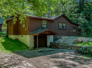 123 E Shore Rd, Becket, MA 01223