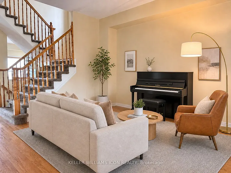 89 Cambior Cres — Photo 5