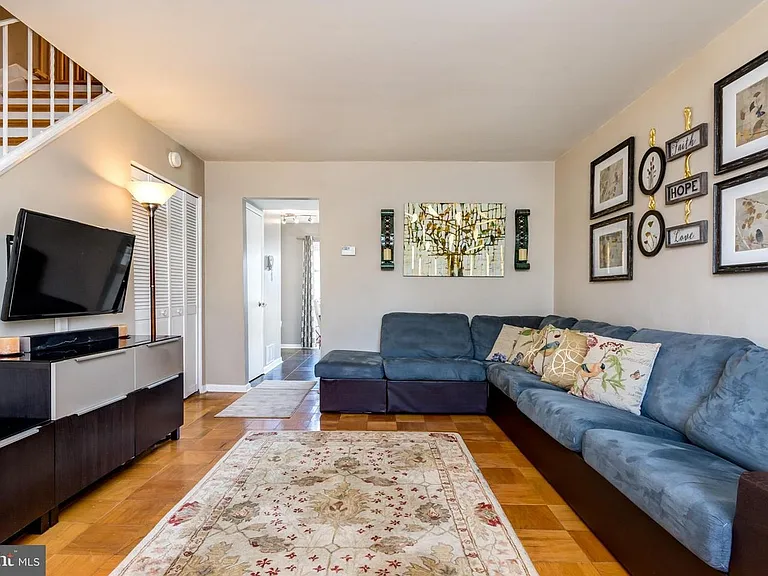 8309 Norwood Dr — Photo 5