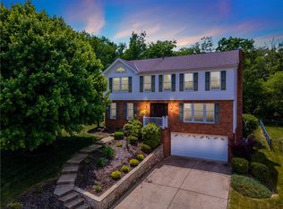2726 Bethel Crest Dr, Bethel Park, PA 15102