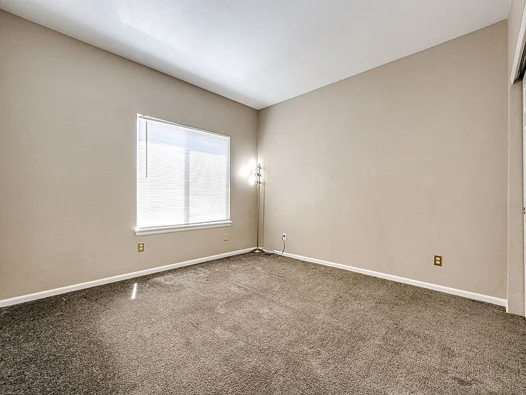 2575 S Syracuse Way #F203-1 — Photo 3
