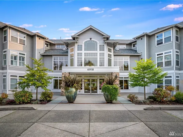 6918 208th St SW Unit 304, Lynnwood, WA 98036