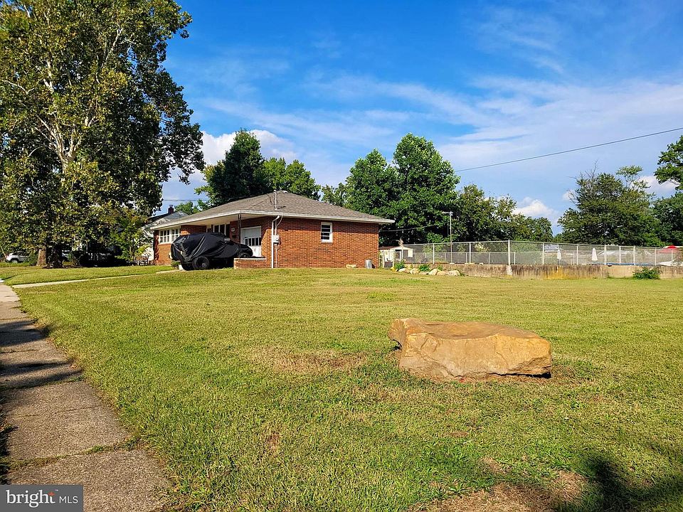 438 S Columbia St, Woodbury, NJ 08096 | Zillow 438 S Columbia St, Woodbury, NJ 08096 | Zillow