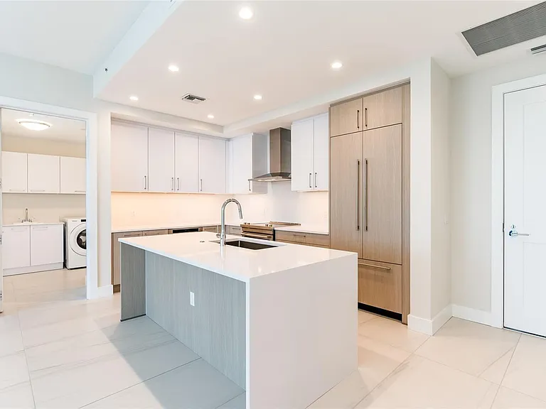 275 1st Ave S #2208 — Photo 10