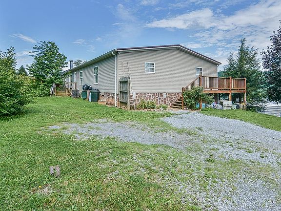 4th image of 3222 Unicoi Dr