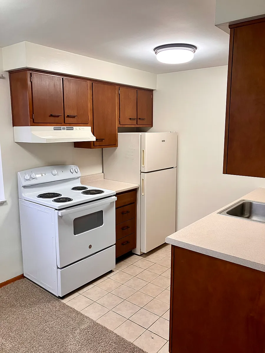 Building Photo - 311 1st St #5