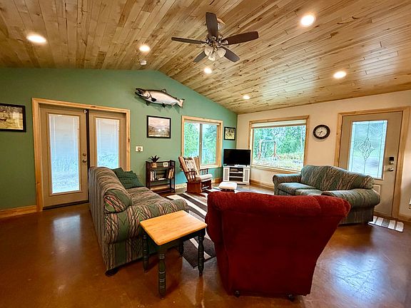 5th image of 44010 Oehler Rd