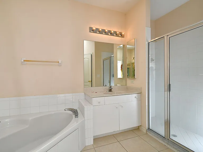 4808 Fairloop Run — Photo 28