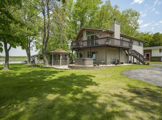 29314 Forest Isle Ln, Waterford, WI 53185