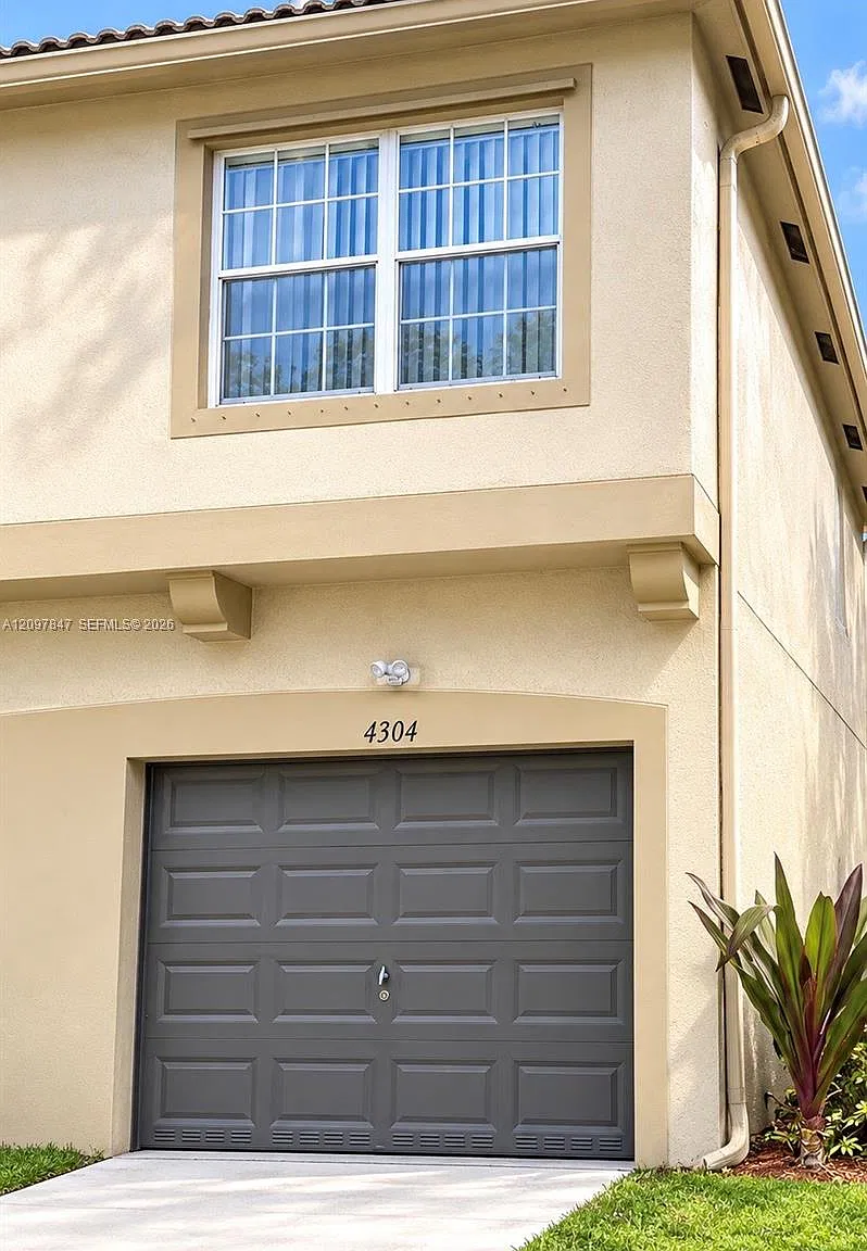 Banyan Bay Condo — Photo 2