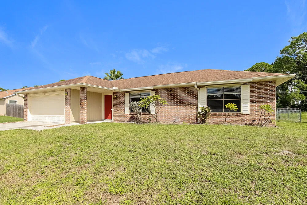 3 bed, 2.0 bath, 1480 sqft, $1,895 — Photo 3