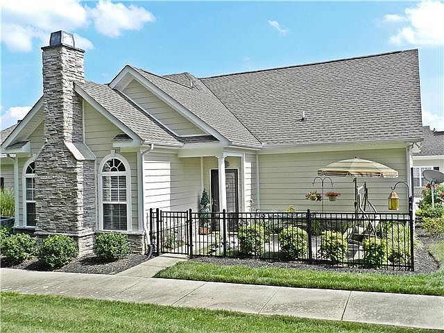 1st image of 402 Browns Ln #825-405