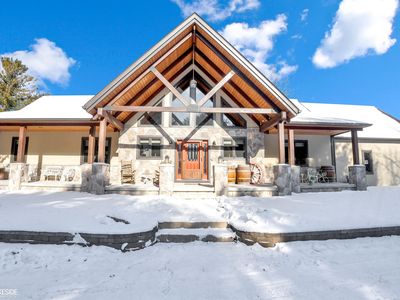 9652 Bartel Rd, Columbus, MI, 48063