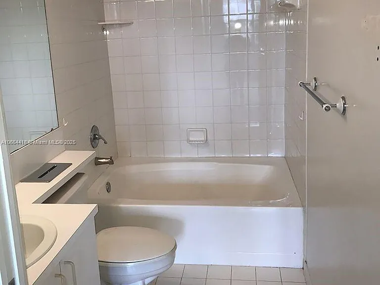 19701 E Country Club Dr #5606 — Photo 18