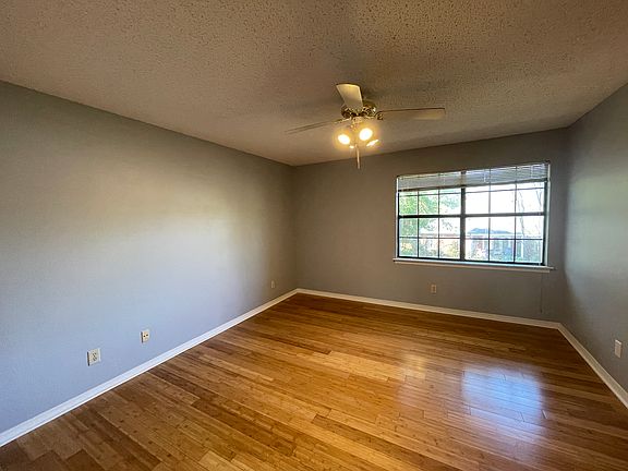 20220404_204634254_iOS_04292022