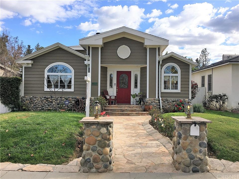 1st image of 22024 Lopez St