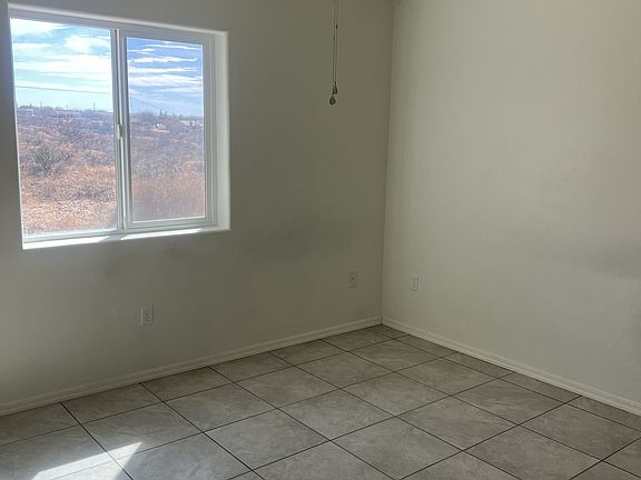 4th image of 1176 Menta Ct