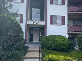2845 Windsor Dr APT 302, Falls Church, VA 22042