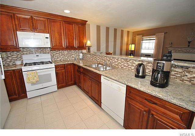 1st image of 649 Minnieford Ave