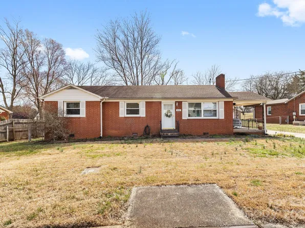 232 Hartness Rd, Statesville, NC 28677