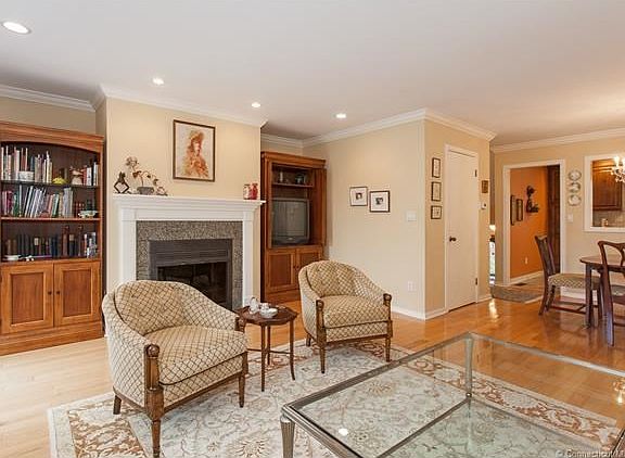 spacious LR/DR  combination