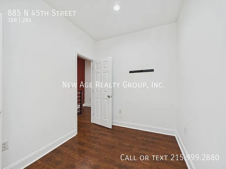 885 N 45th St — Photo 9