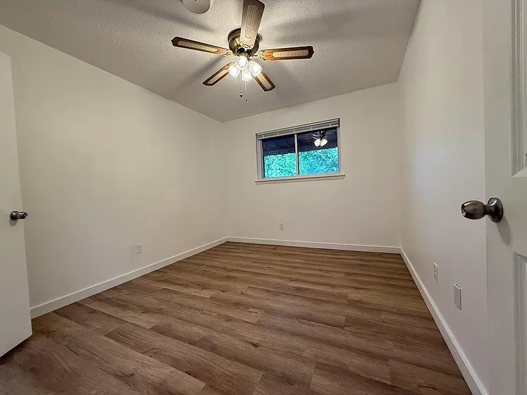 1017 S 22nd St #4 — Photo 8