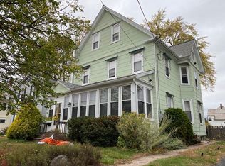 15 View St, Holyoke, MA 01040