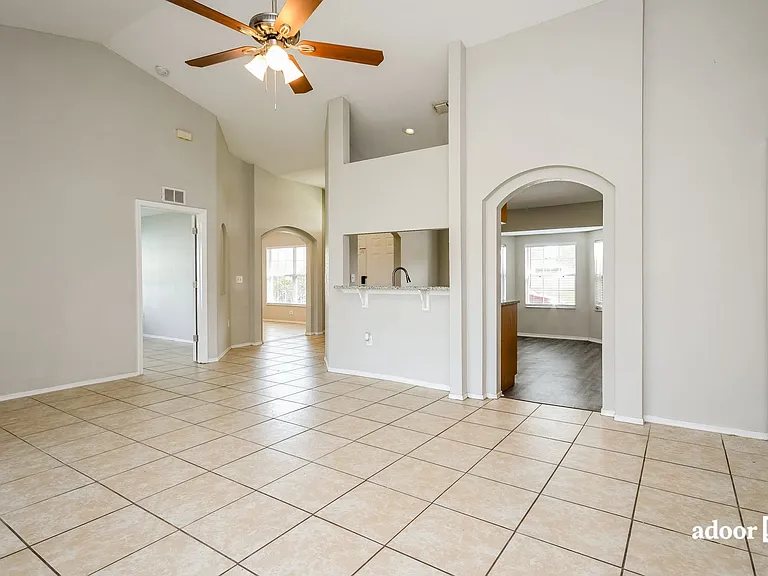 823 Terranova Rd — Photo 5