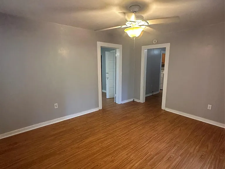 482 County Road 2212 — Photo 3