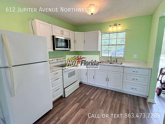 3rd image of 612 Jupiter Ave NW