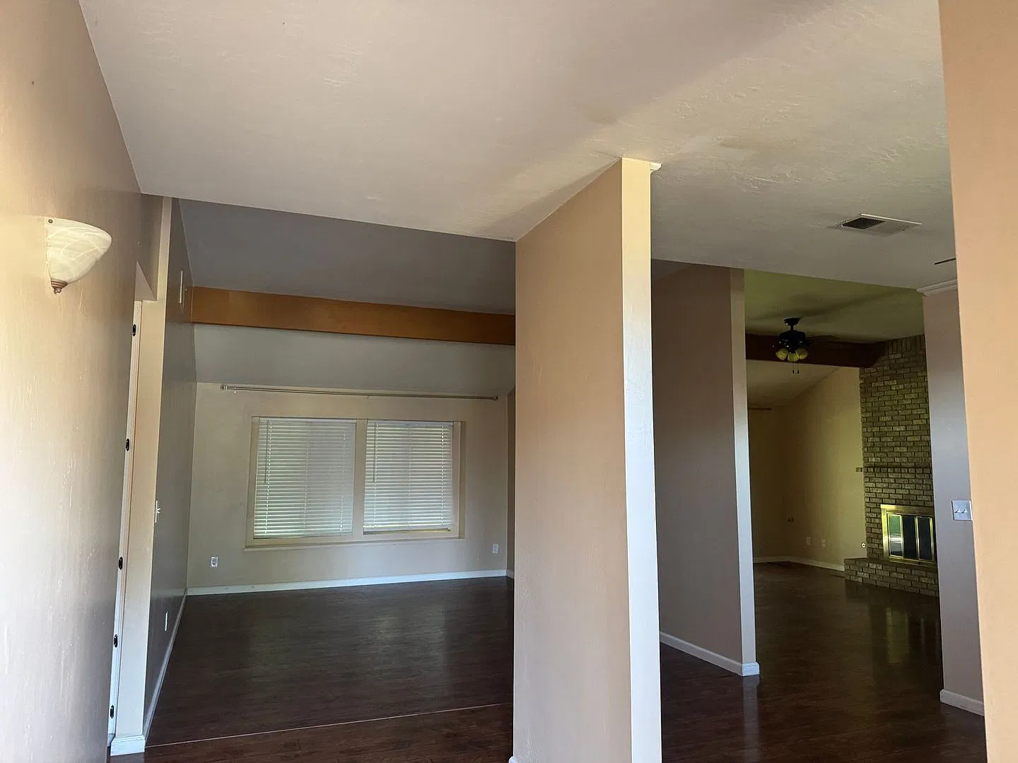 House — Photo 3