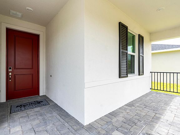 4th image of 8625 Dahlia Circle