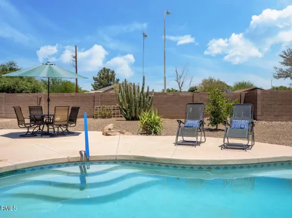 8311 W DREYFUS Drive, Peoria, AZ 85381