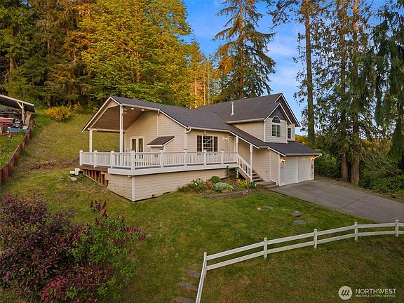 4th image of 34410 Bridge View Drive NE