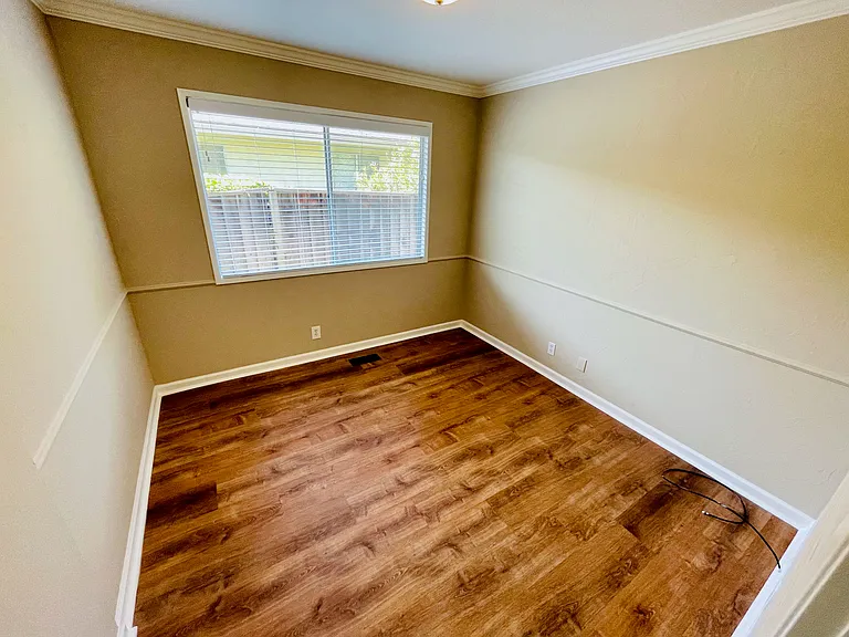 1615 Grace Ave #1615 — Photo 13