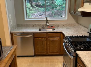 10600 Montrose Ave #102, Bethesda, MD 20814