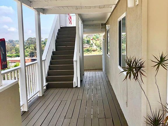 2nd image of 398 Lado De Loma Dr APT B