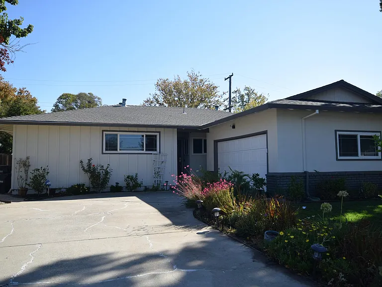 1338 Juliet Ct — Photo 4