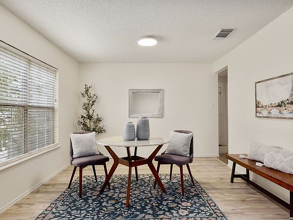 4th image of 7730 OAKSTONE PL