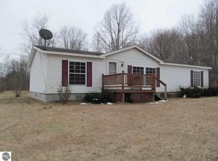 110 Canyon Rd, Leroy, MI 49655