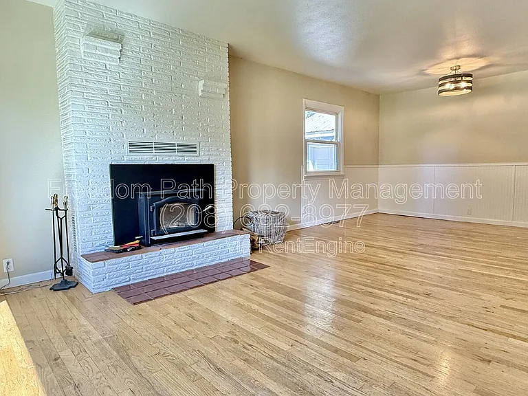 1008 Church St — Photo 6