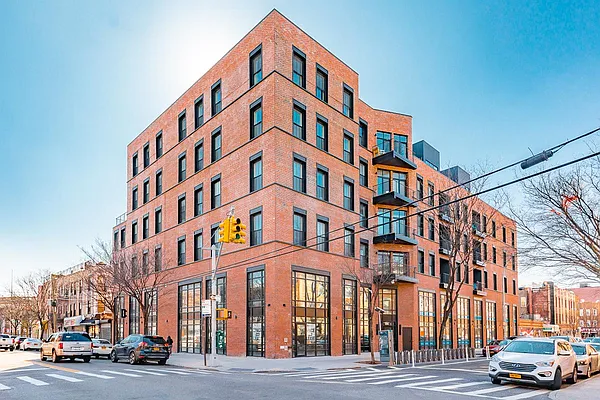 Rented by MySpaceNYC | media 11