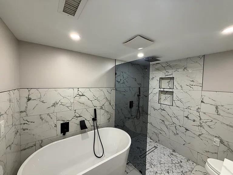 42780 Buckingham Dr — Photo 18