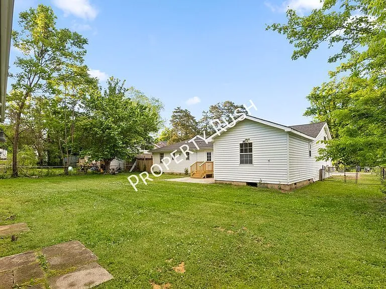3404 Frawley St — Photo 36