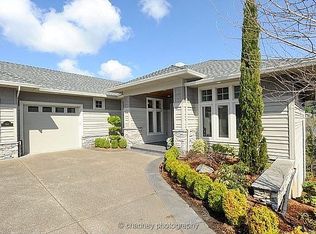 563 SW 68th Ter, Portland, OR 97225