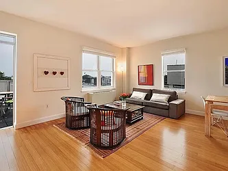 483 Washington Avenue, #6B